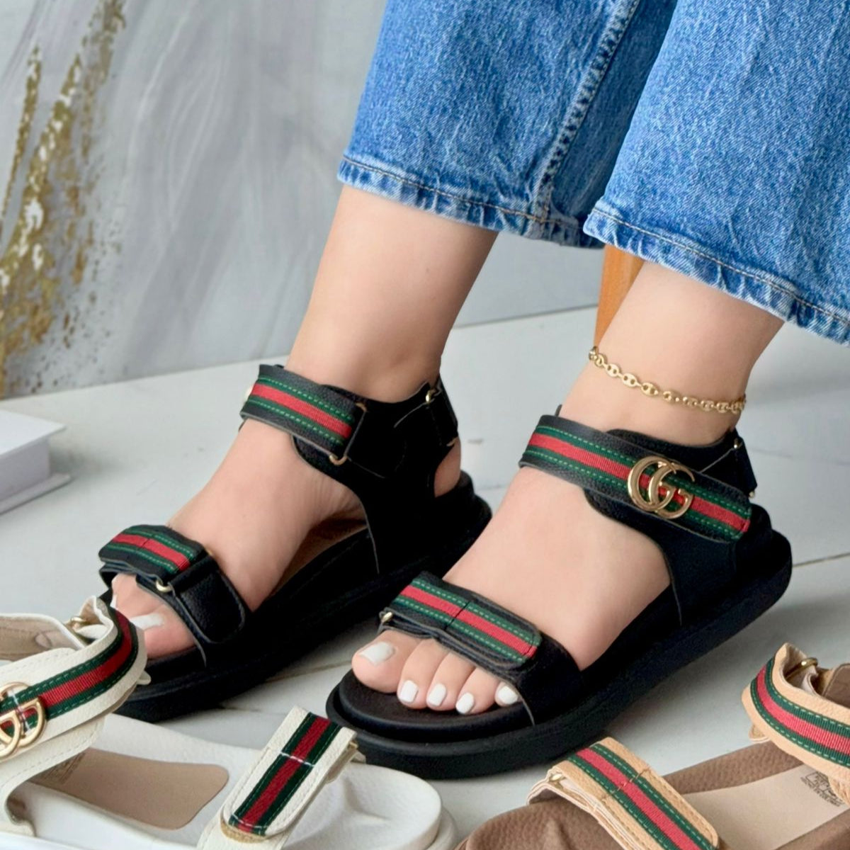 REF. G704